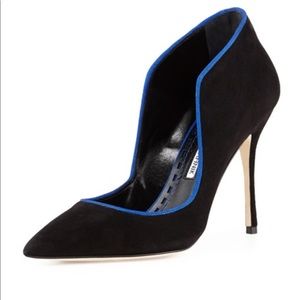 Manolo Blahnik suede pump;Worn but good condition!